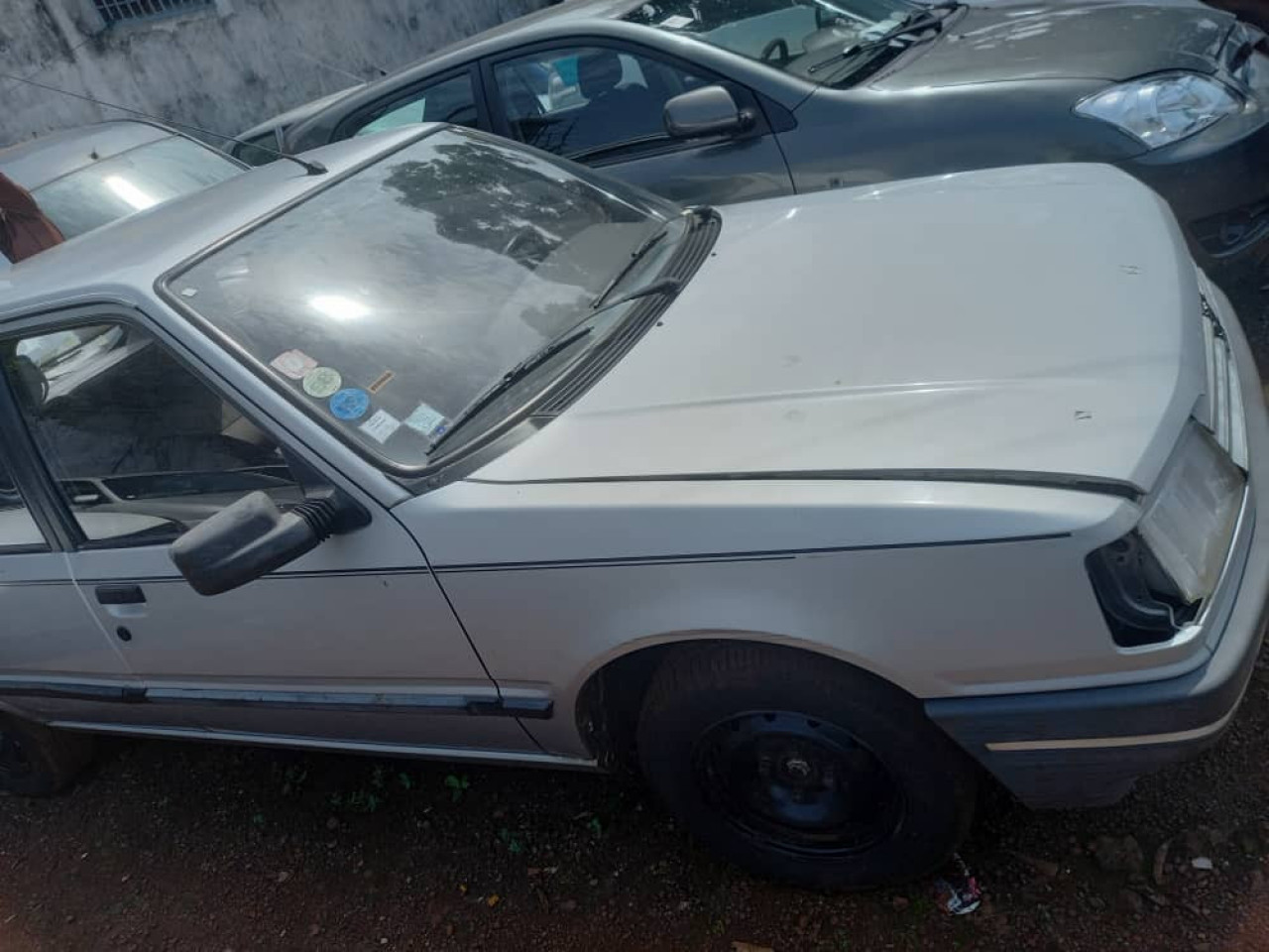 PEUGEOT 309, Voitures, Conakry