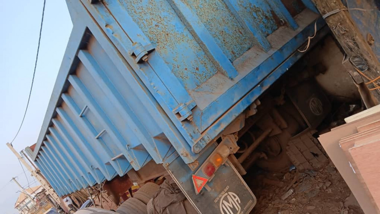 SEMI-REMORQUE BENNE, Remorques - Conteneurs, Conakry