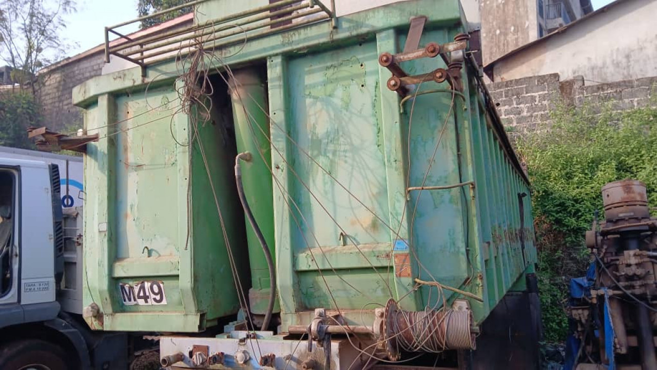 SEMI-REMORQUE BENNE, Remorques - Conteneurs, Conakry