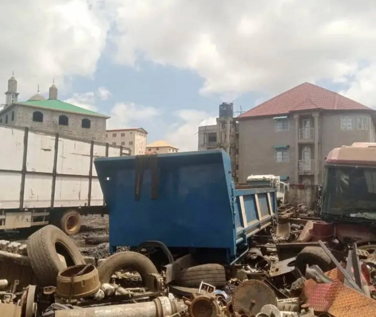 SEMI-REMORQUE, Remorques - Conteneurs, Conakry