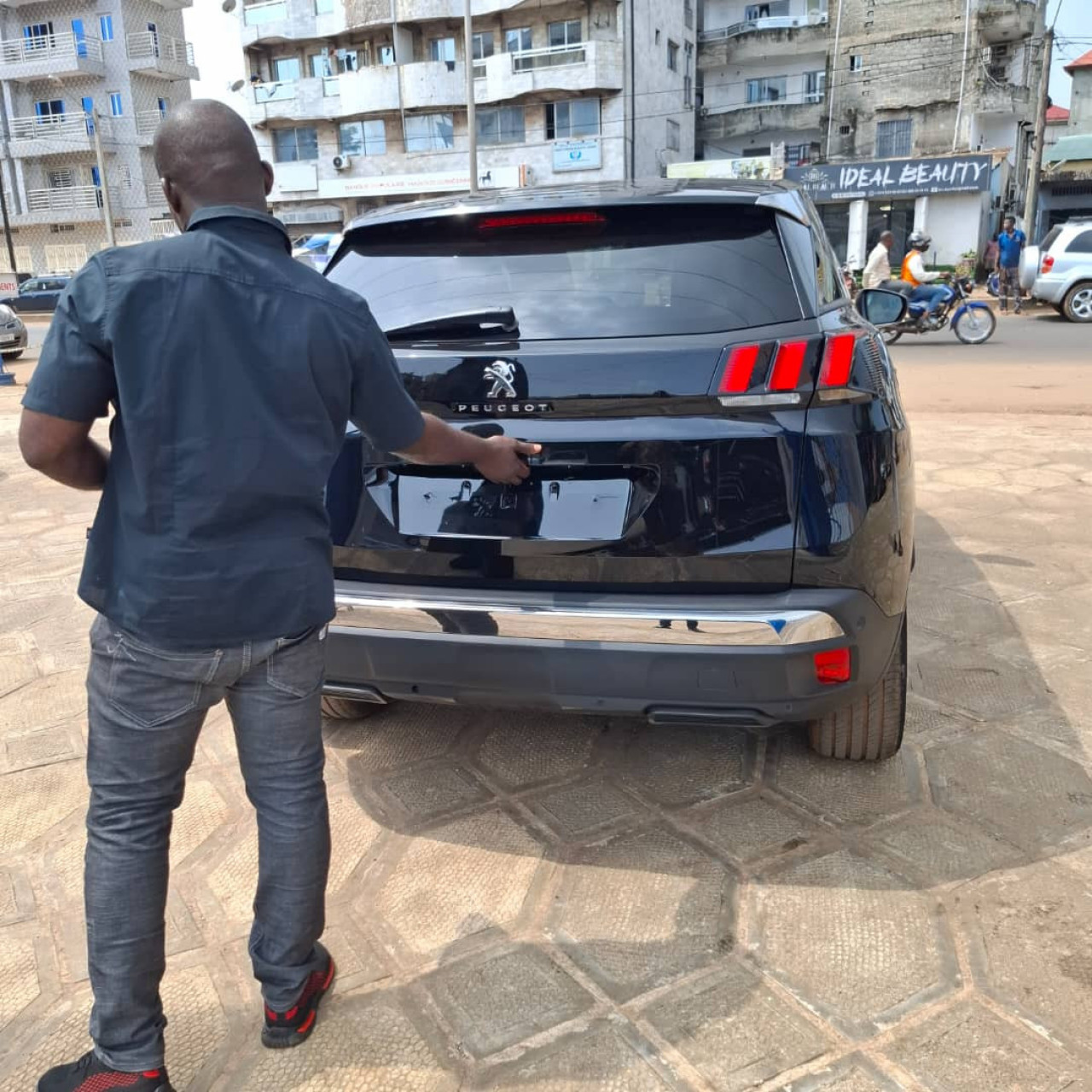 Peugeot 3008, Voitures, Conakry