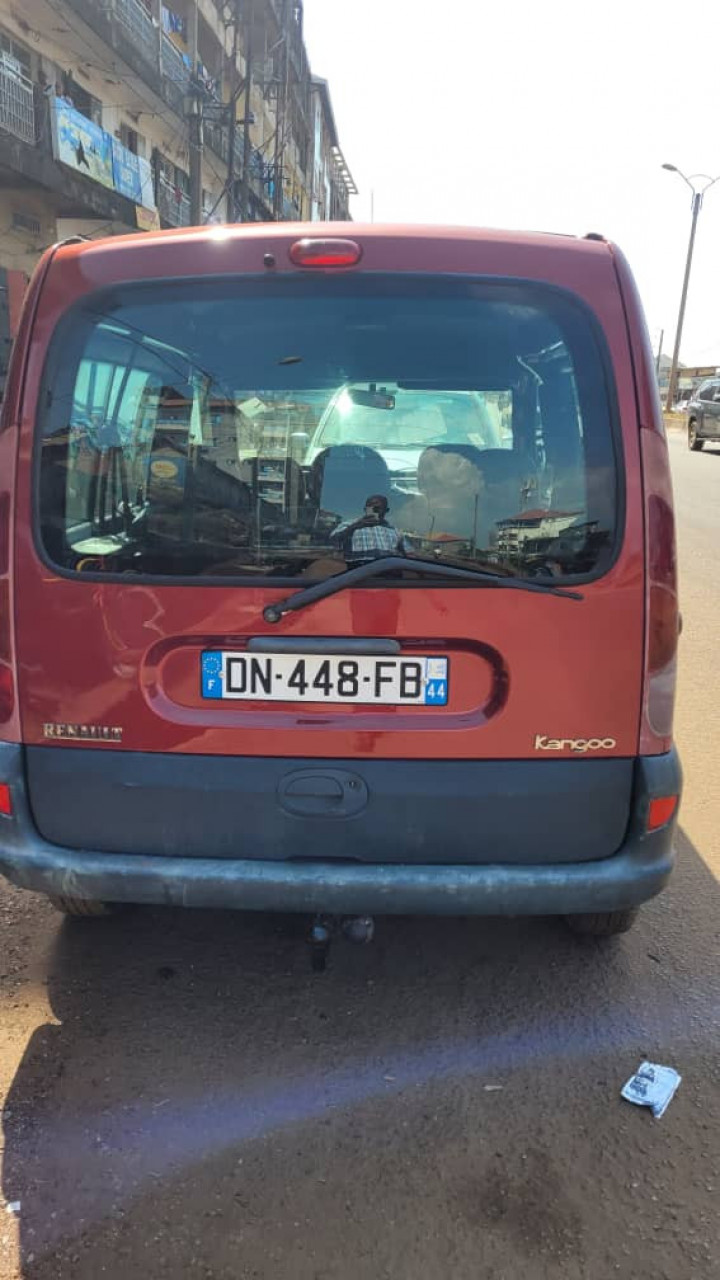 RENAULT KANGOO, Voitures, Conakry