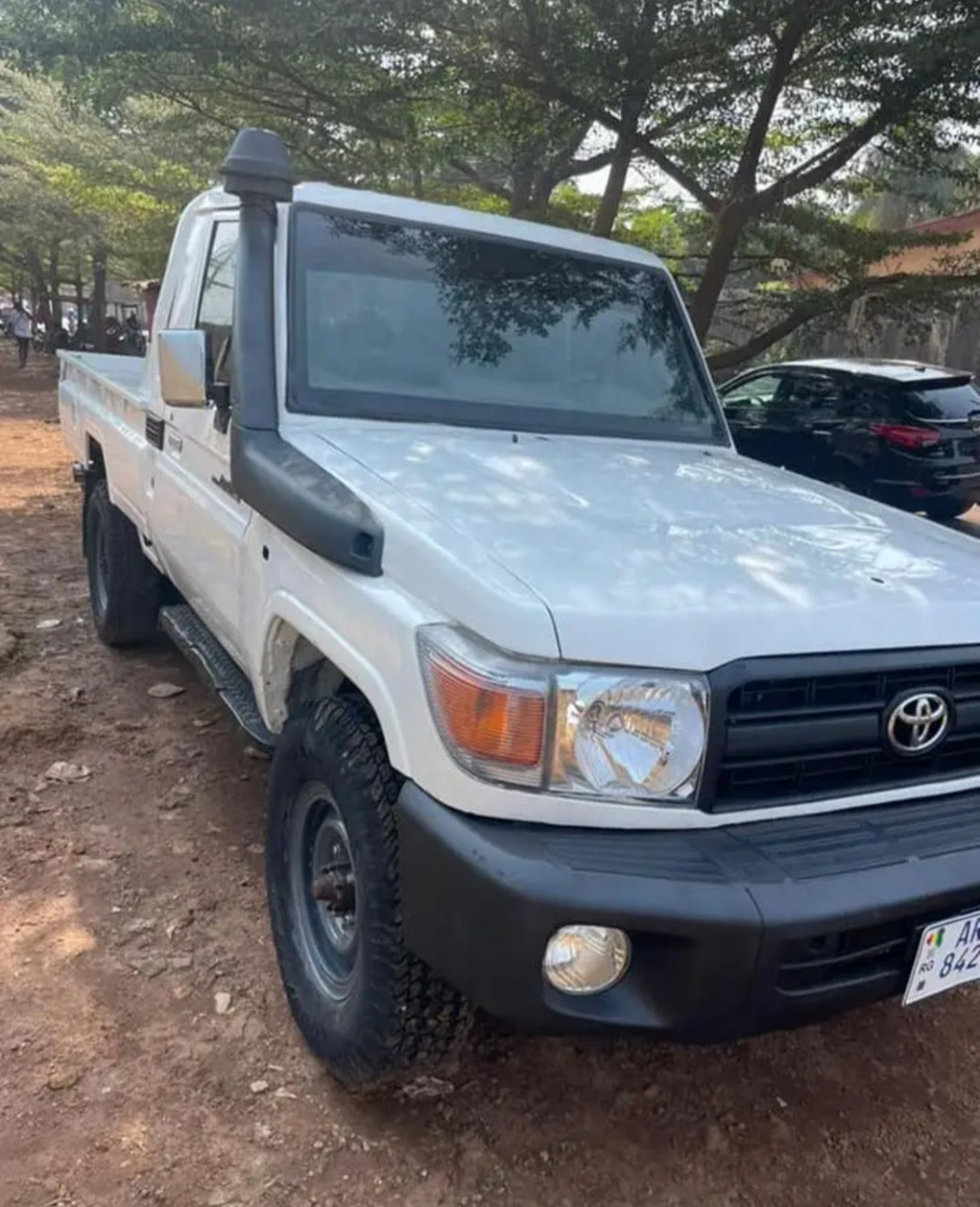 PICK-UP TOYOTA LAND CRUISER, Voitures, Conakry