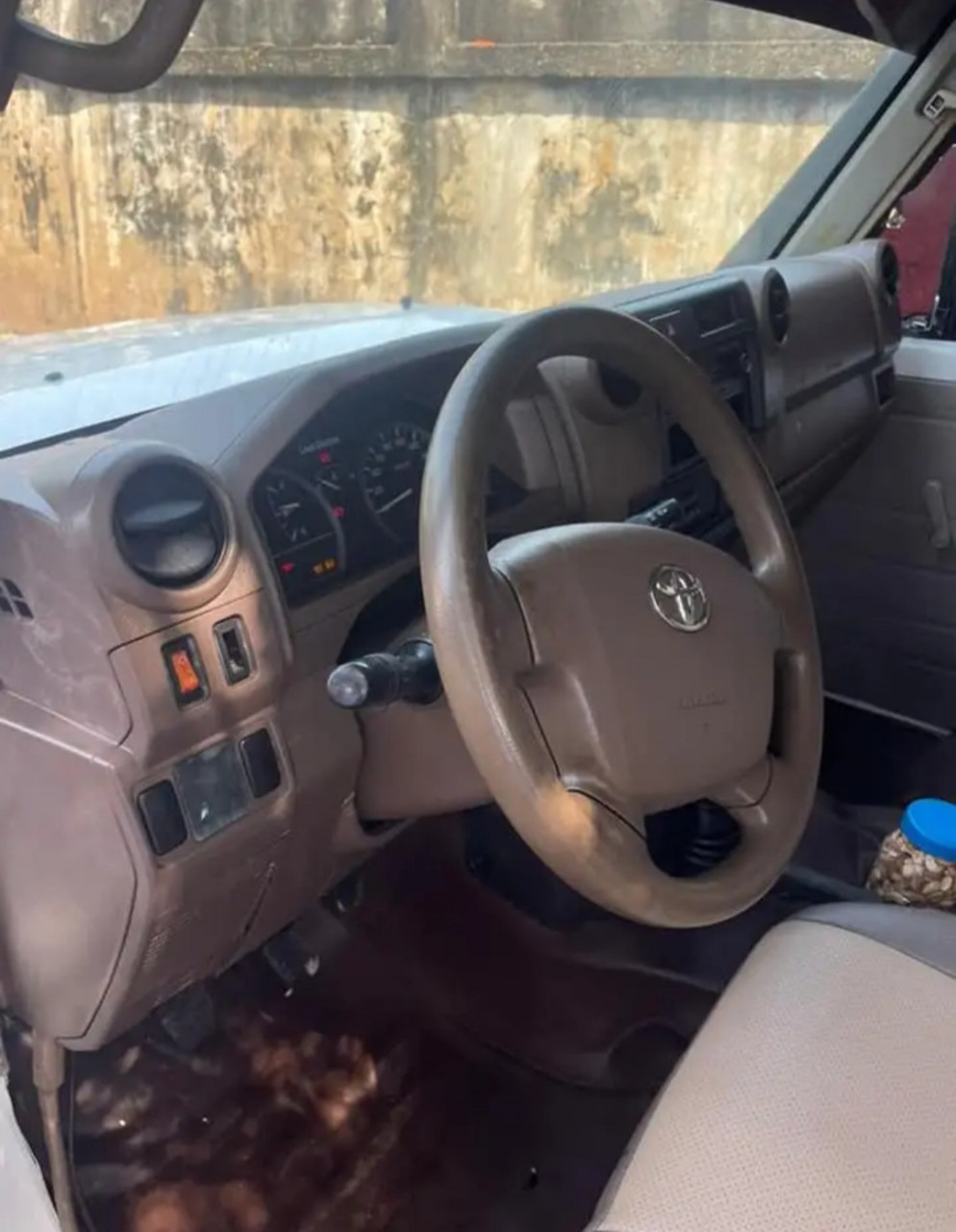 PICK-UP TOYOTA LAND CRUISER, Voitures, Conakry