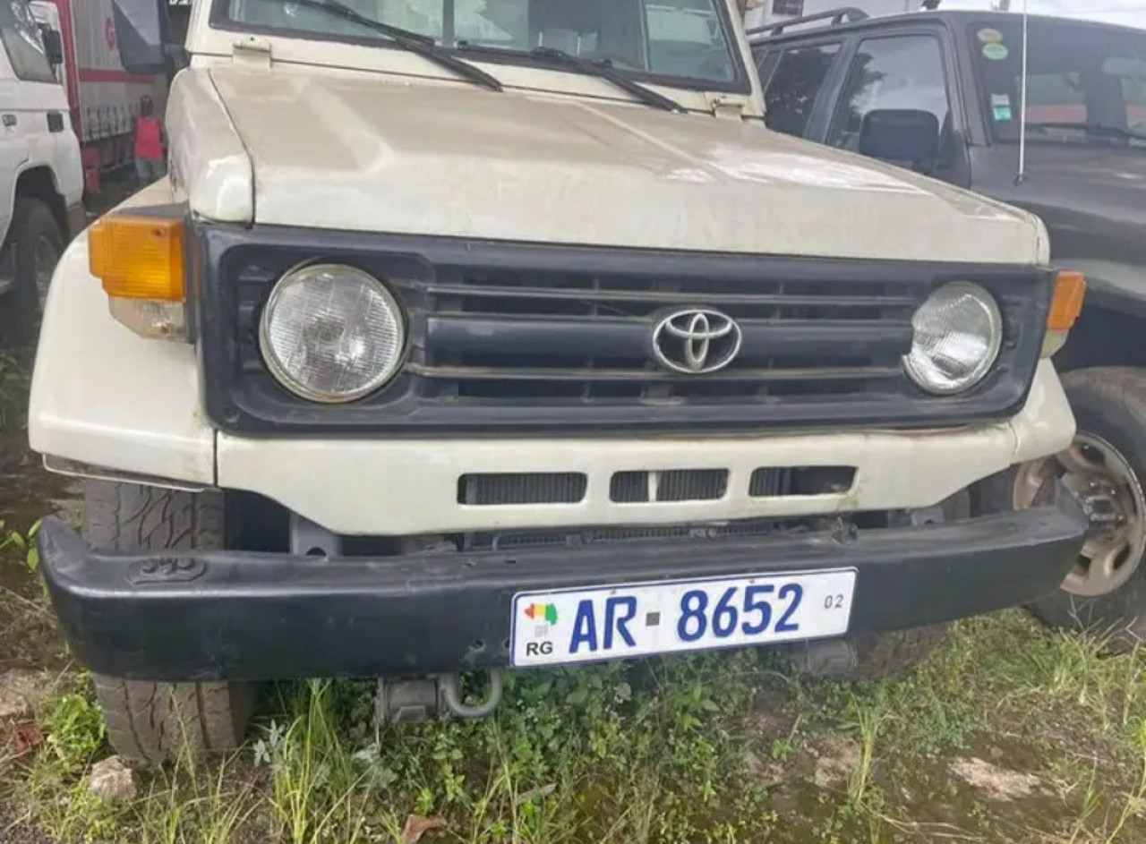 TOYOTA LAND CRUISER PICK-UP UNE CABINE, Voitures, Conakry