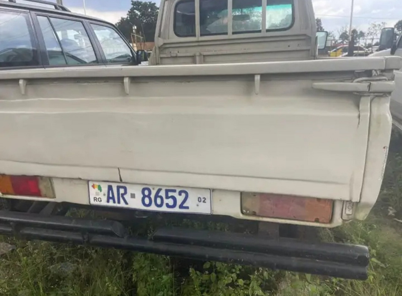 TOYOTA LAND CRUISER PICK-UP UNE CABINE, Voitures, Conakry