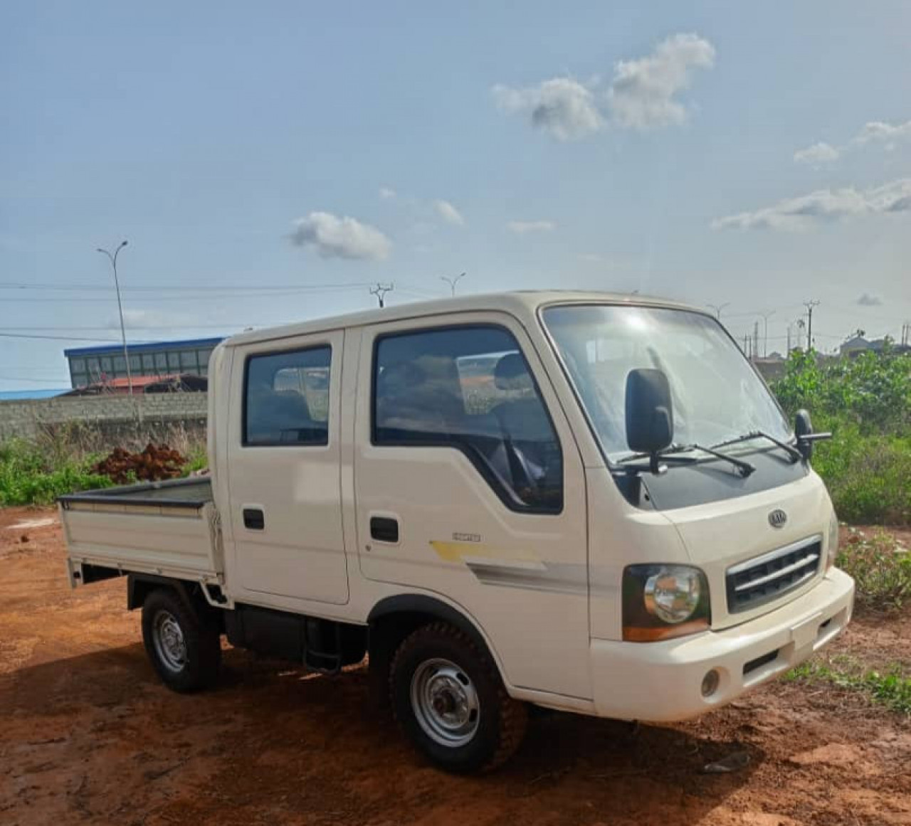 KIA BONGO, Camions - Autobus, Conakry