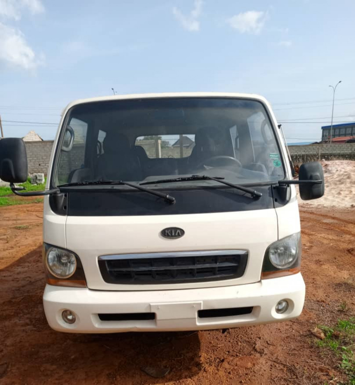 KIA BONGO, Camions - Autobus, Conakry