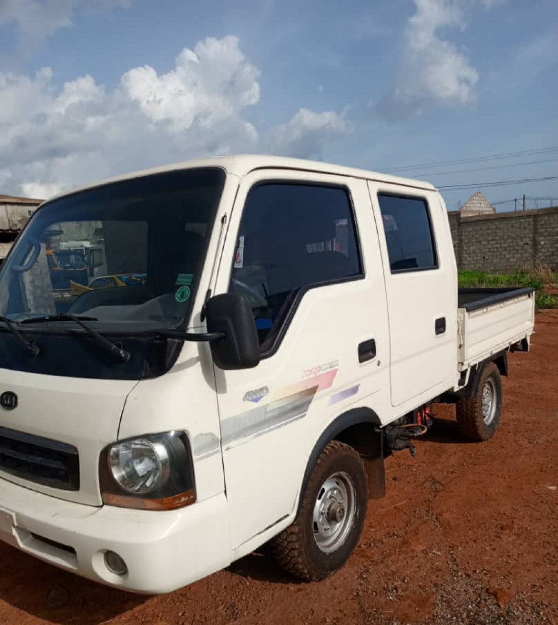 KIA BONGO, Camions - Autobus, Conakry