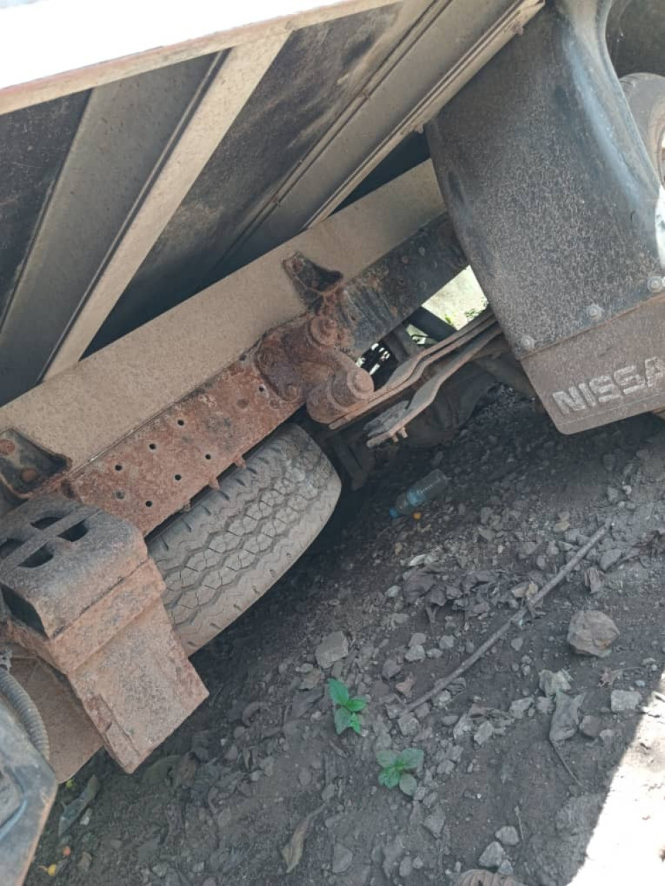 NISSAN CABSTAR, Camions - Autobus, Conakry