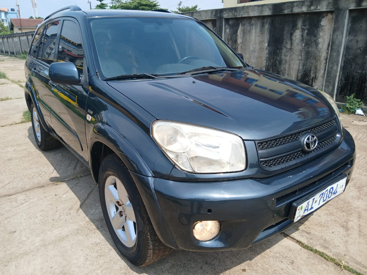 TOYOTA RAV4 AUTOMATIQUE, Voitures, Conakry