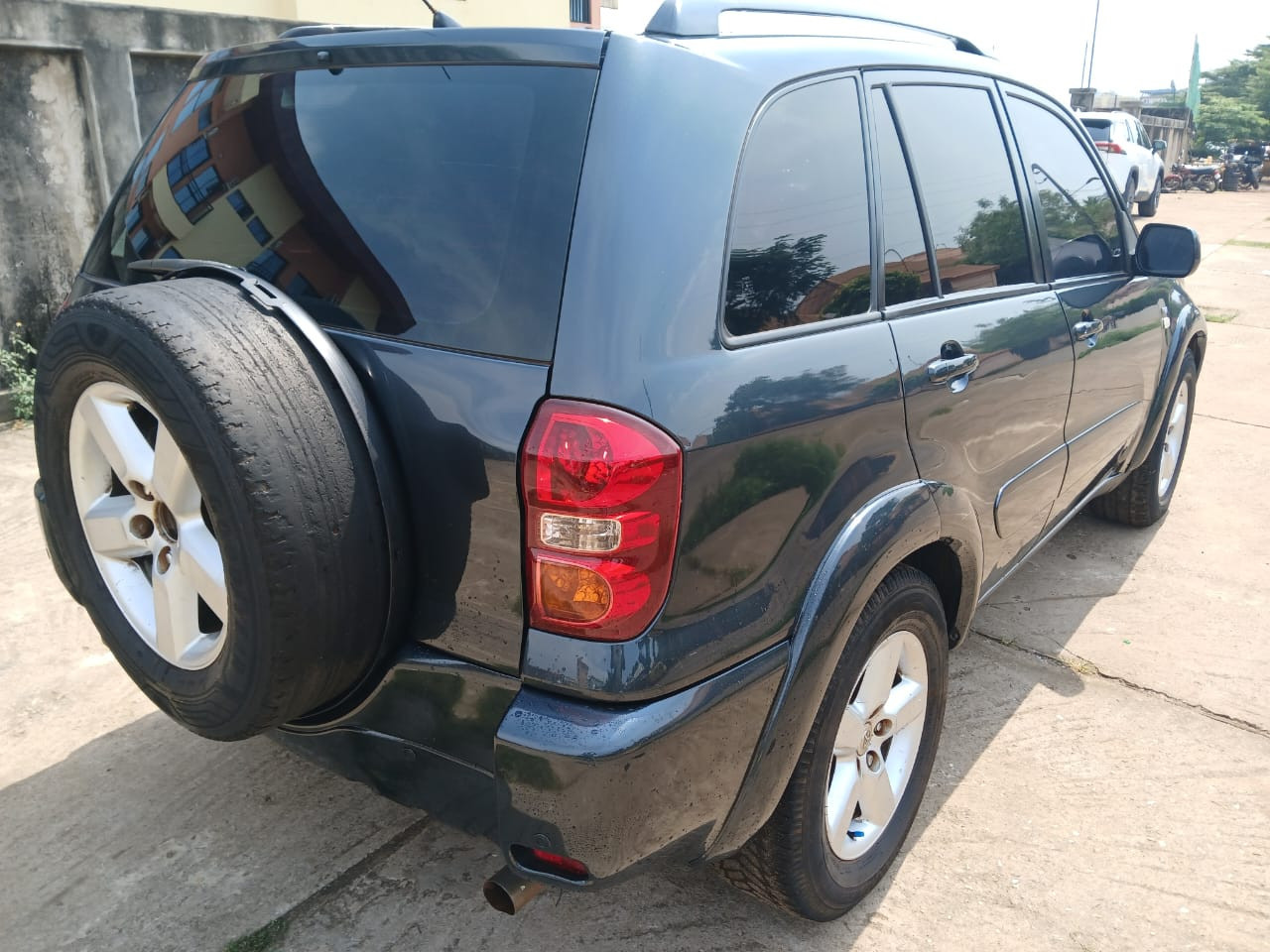 TOYOTA RAV4 AUTOMATIQUE, Voitures, Conakry