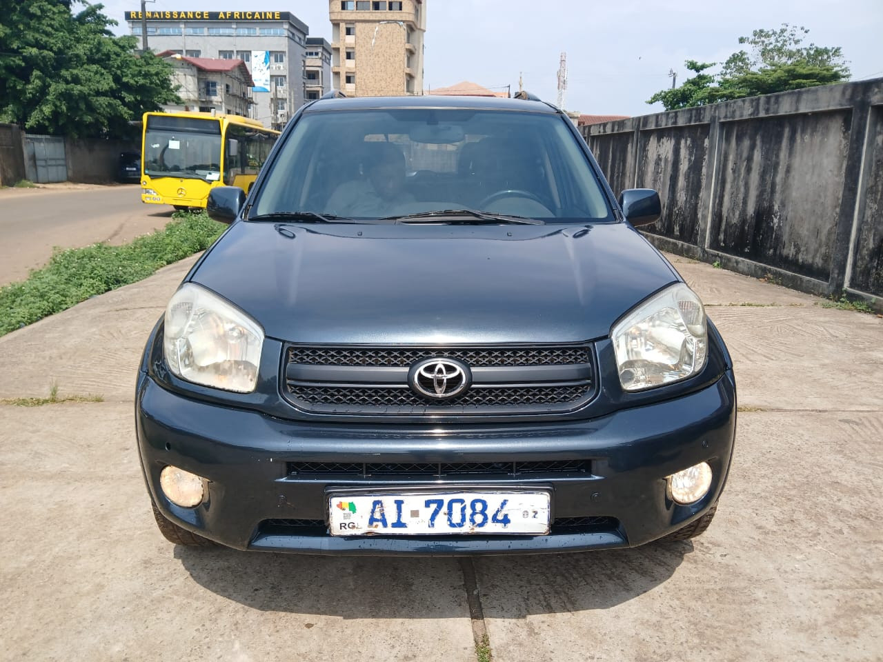 TOYOTA RAV4 AUTOMATIQUE, Voitures, Conakry