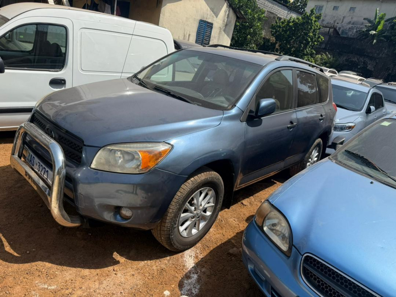 TOYOTA RAV4, Voitures, Conakry