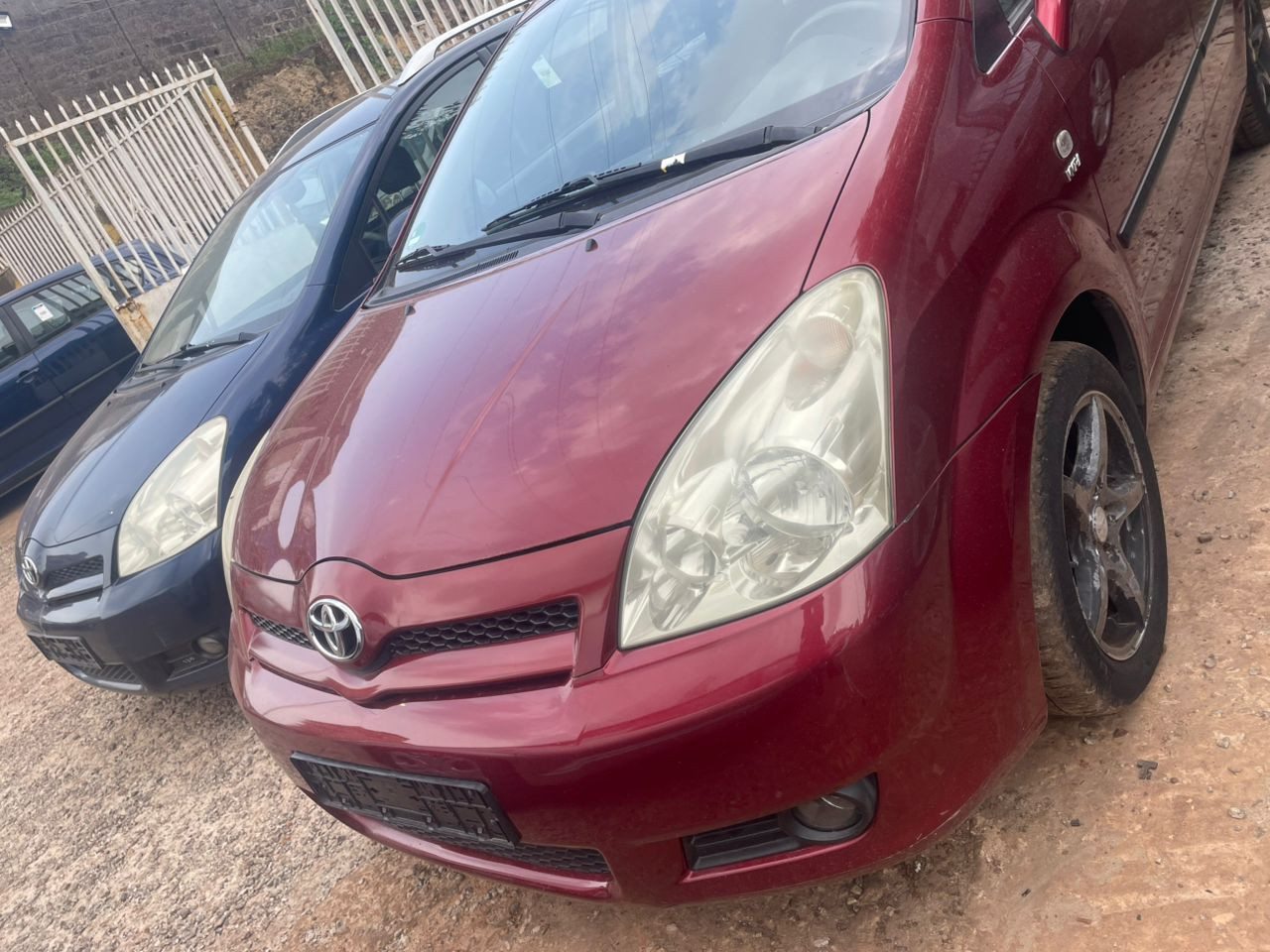 TOYOTA VERSO, Voitures, Conakry