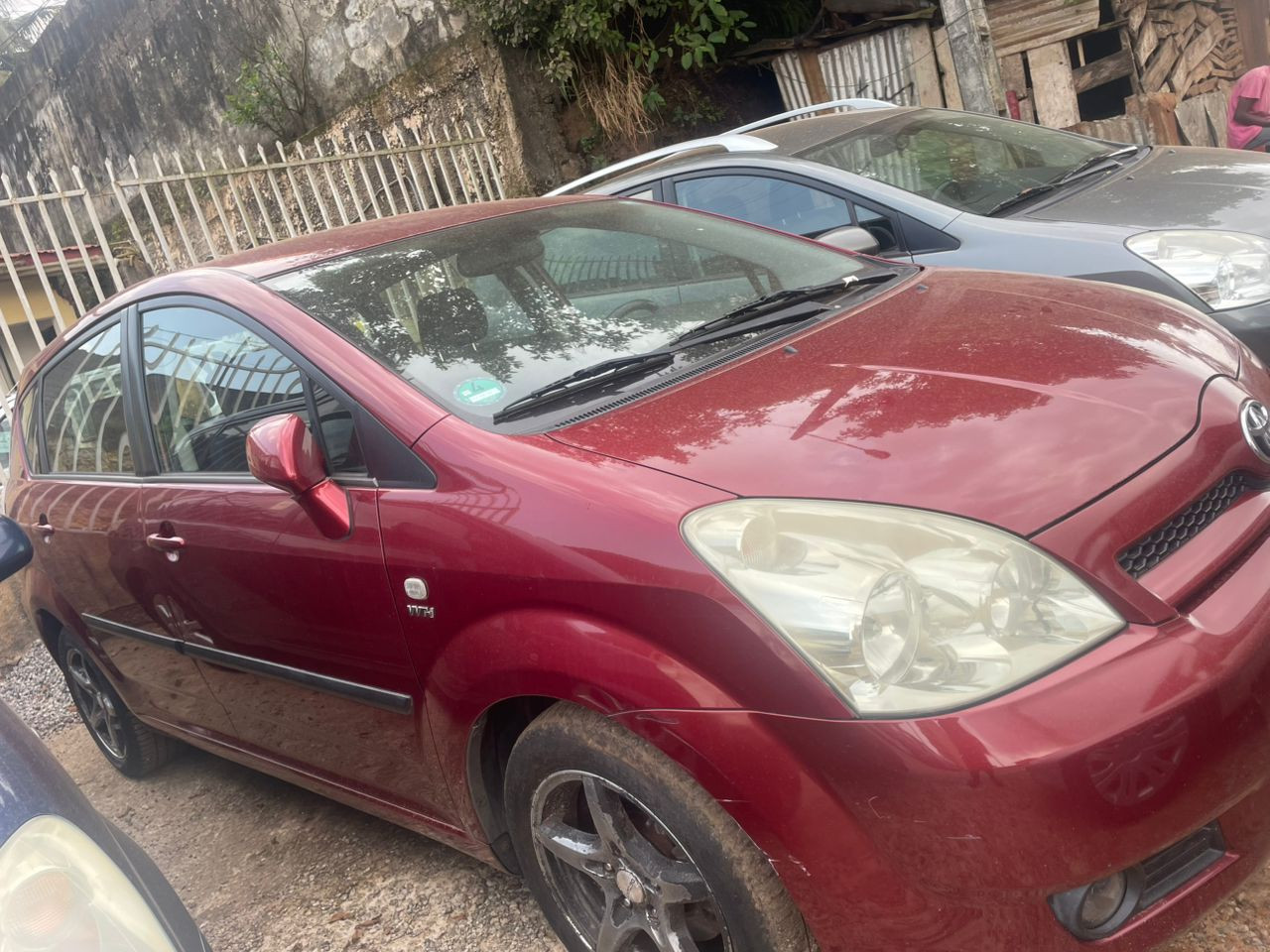 TOYOTA VERSO, Voitures, Conakry