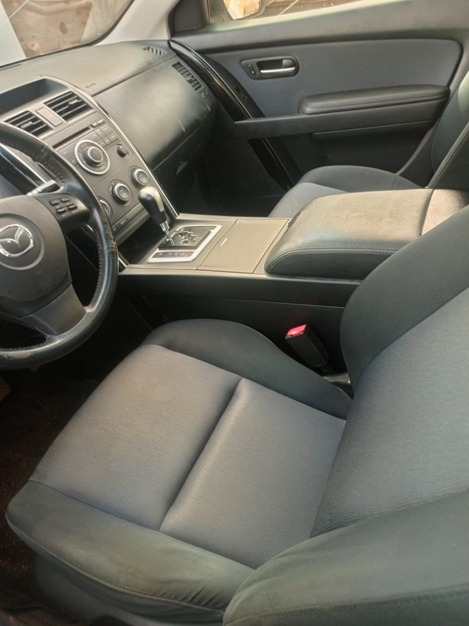 MAZDA CX-9, Voitures, Conakry