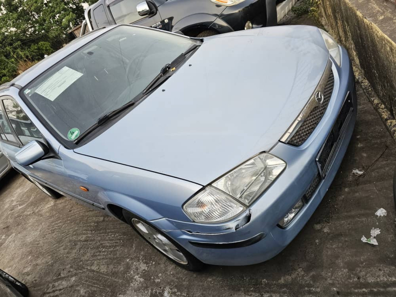 MAZDA 323, Voitures, Conakry