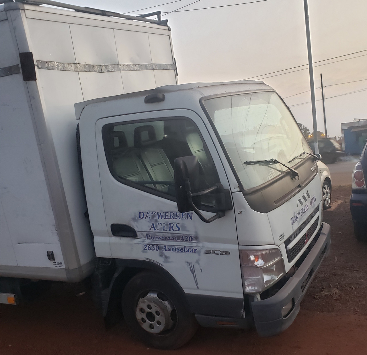 MITSUBISHI ATLEON, Camions - Autobus, Conakry