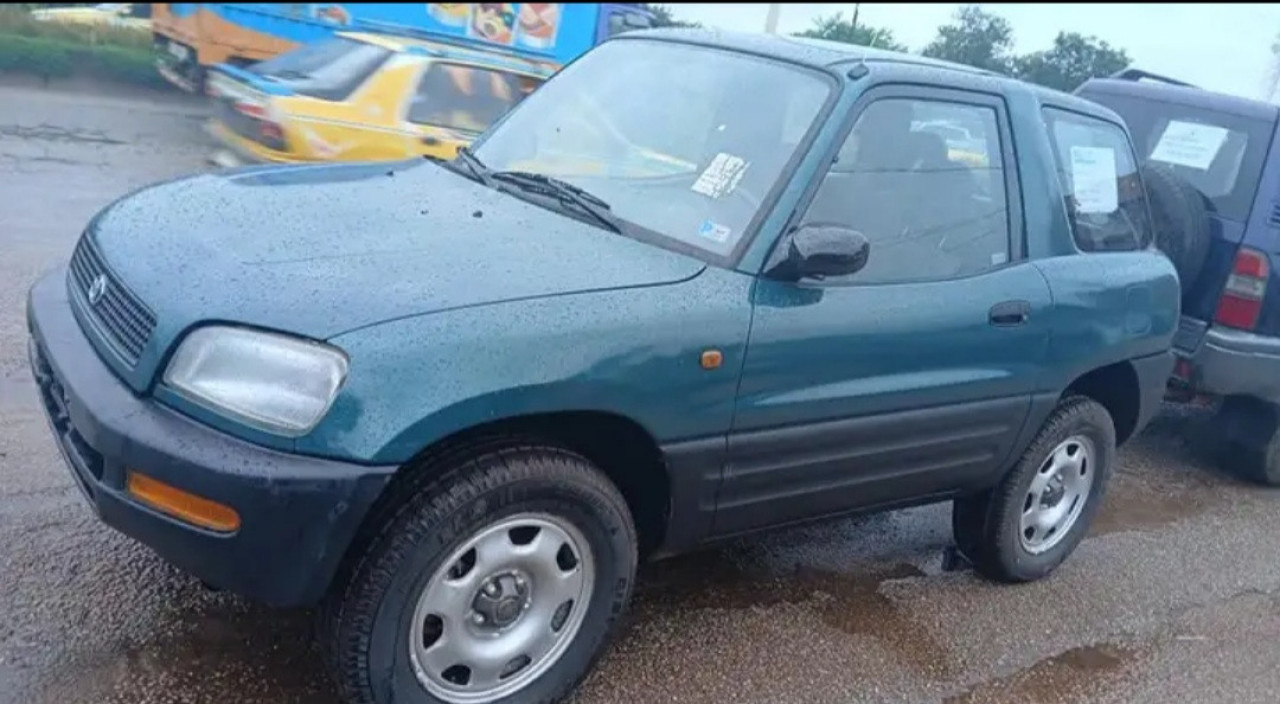 TOYOTA RAV4, Voitures, Conakry