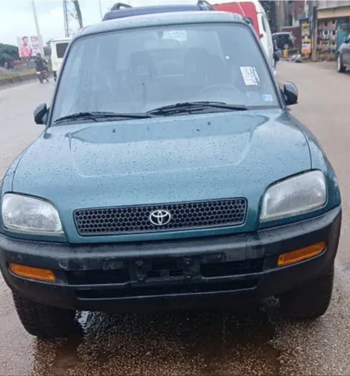 TOYOTA RAV4, Voitures, Conakry