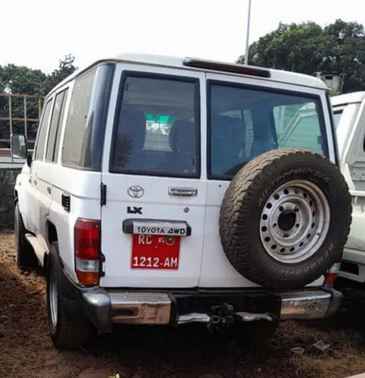 TOYOTA LAND CRUISER, Voitures, Conakry