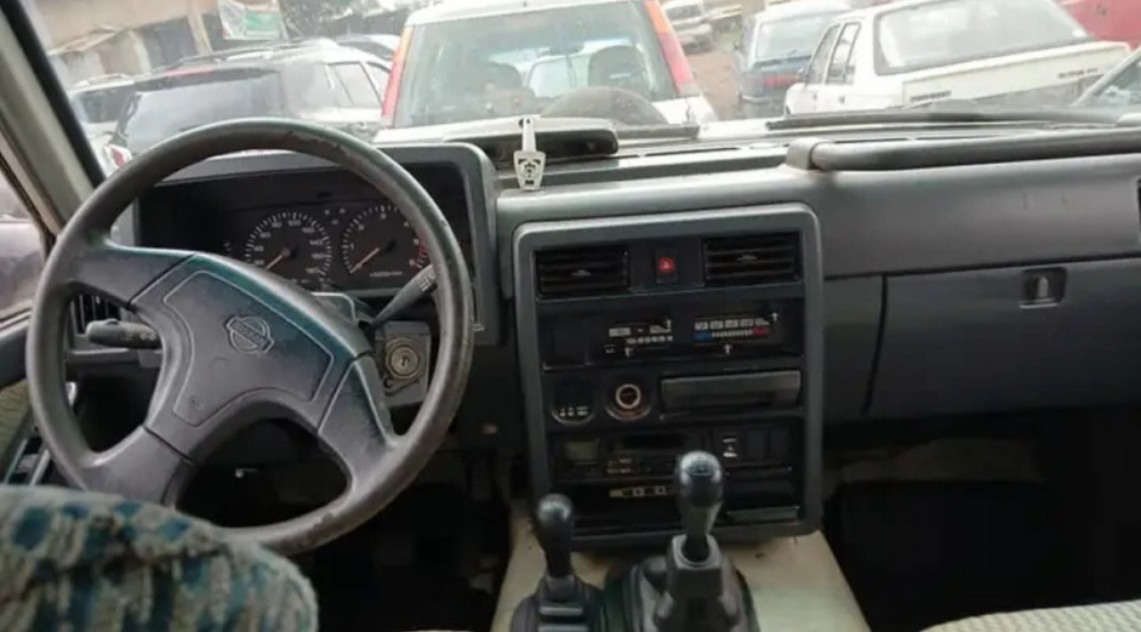 NISSAN PATROL, Voitures, Conakry