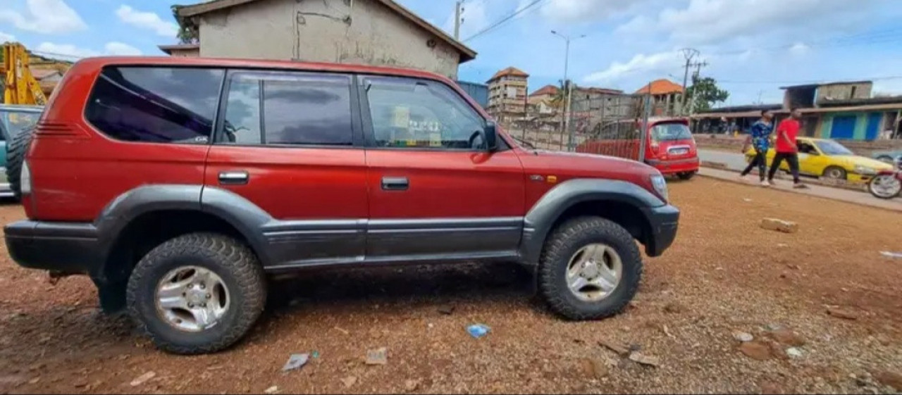 TOYOTA PRADO LAND CRUISER, Voitures, Conakry