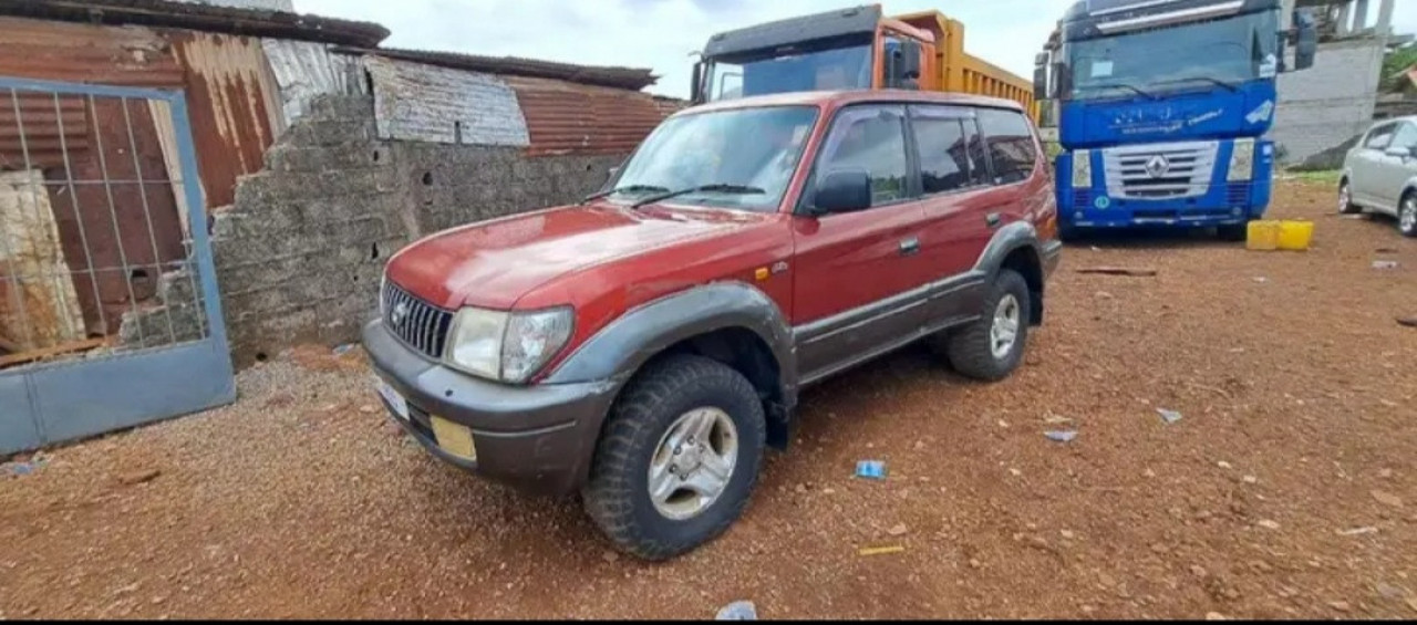 TOYOTA PRADO LAND CRUISER, Voitures, Conakry