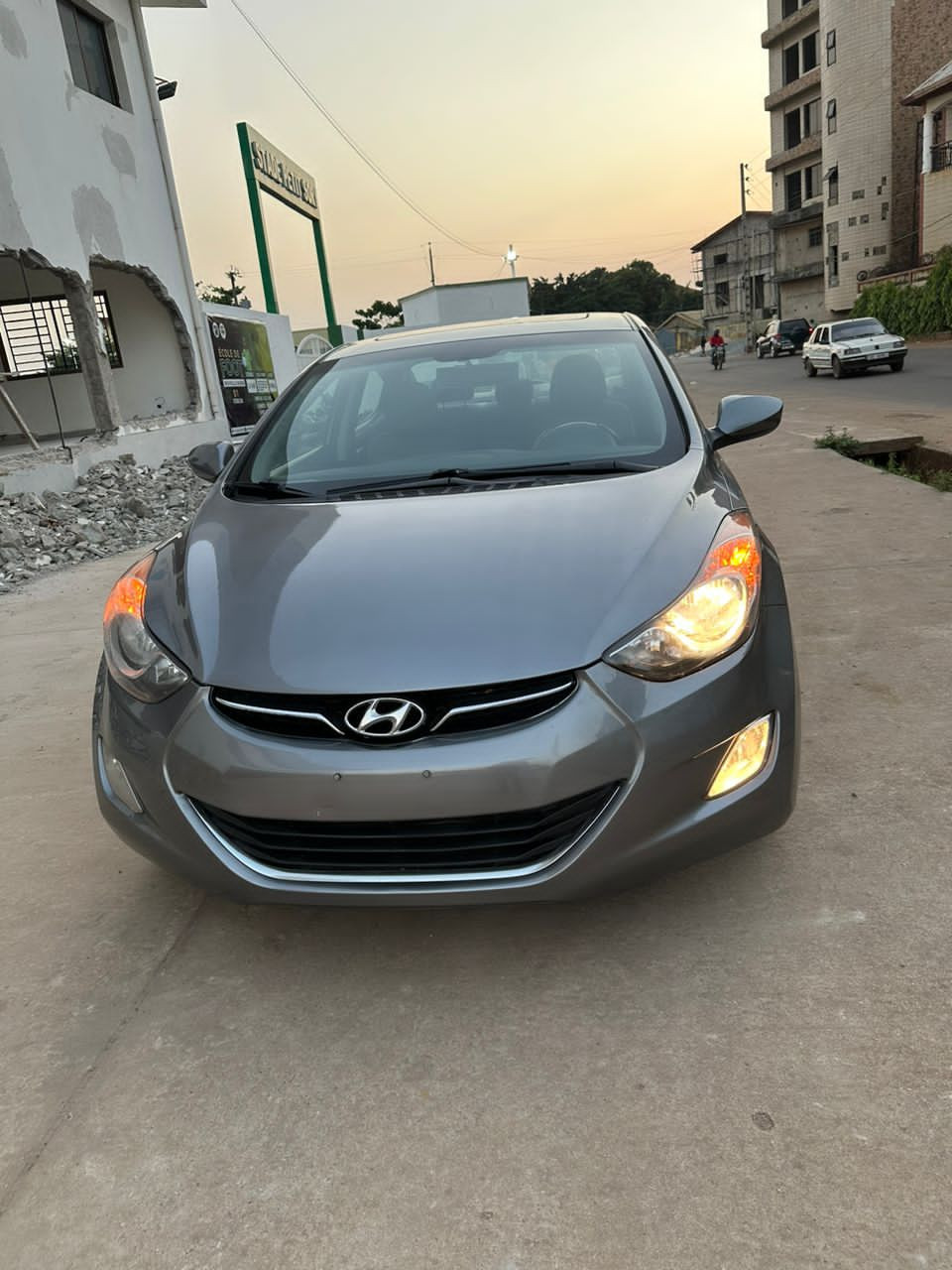 Hyundai elantra, Voitures, Conakry