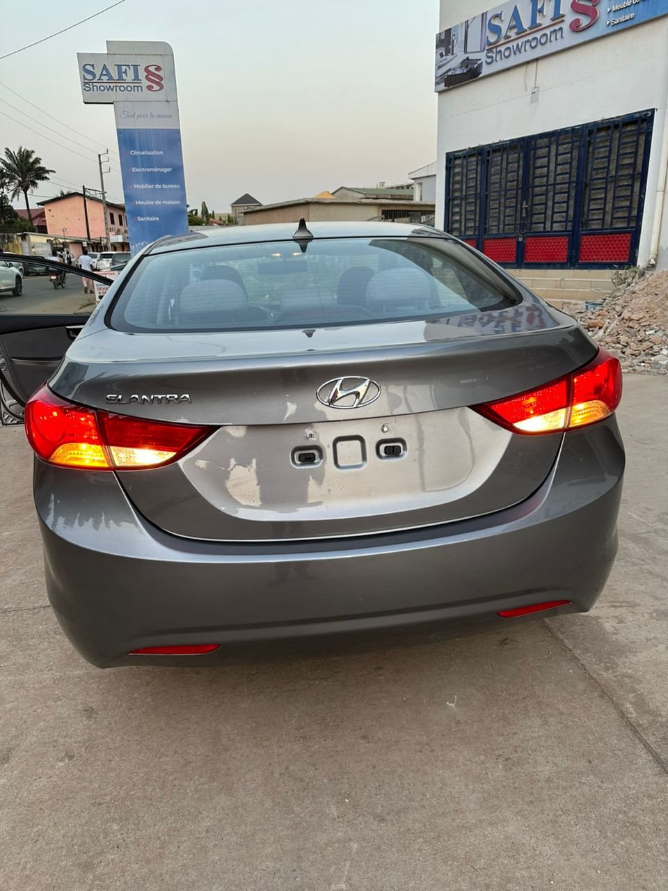 Hyundai elantra, Voitures, Conakry