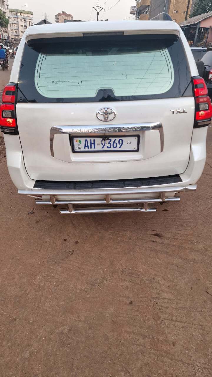 TOYOTA LAND CRUISER PRADO, Voitures, Conakry