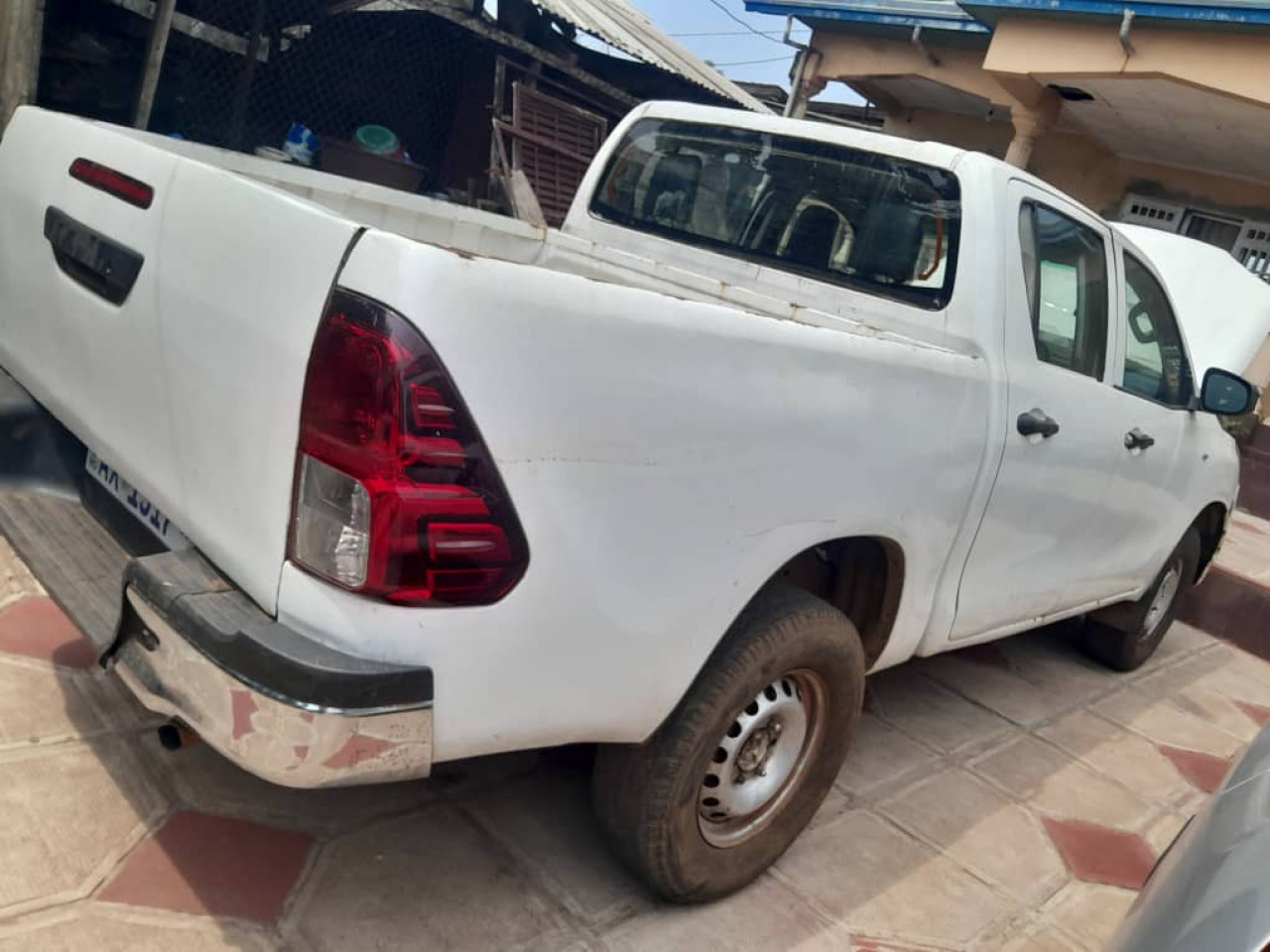 TOYOTA HILUX, Voitures, Conakry