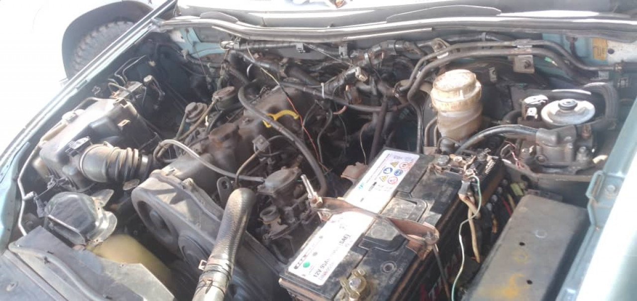 MITSUBISHI L 200, Voitures, Conakry