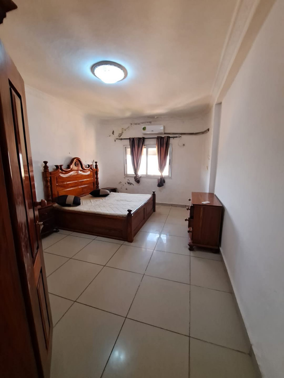 APPARTEMENT À LOUER À KALOUM, Appartements, Conakry