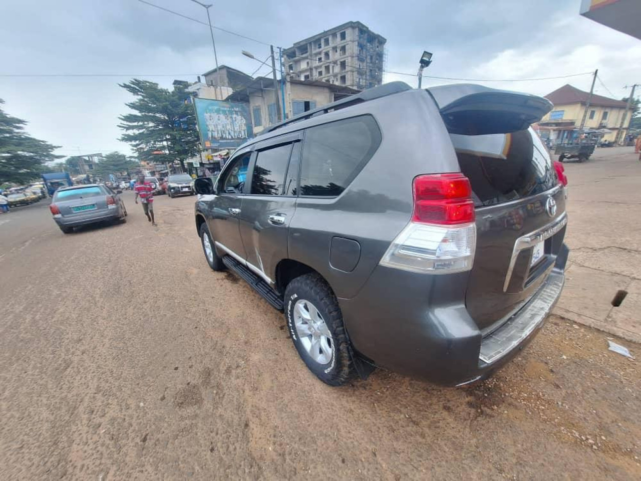 TOYOTA PRADO, Voitures, Conakry