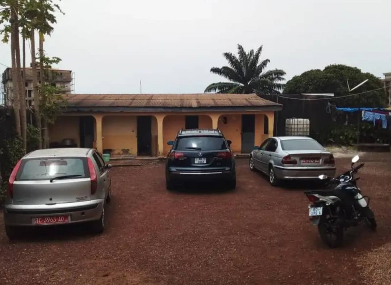 Maison à vendre à coyah, Maisons, Conakry