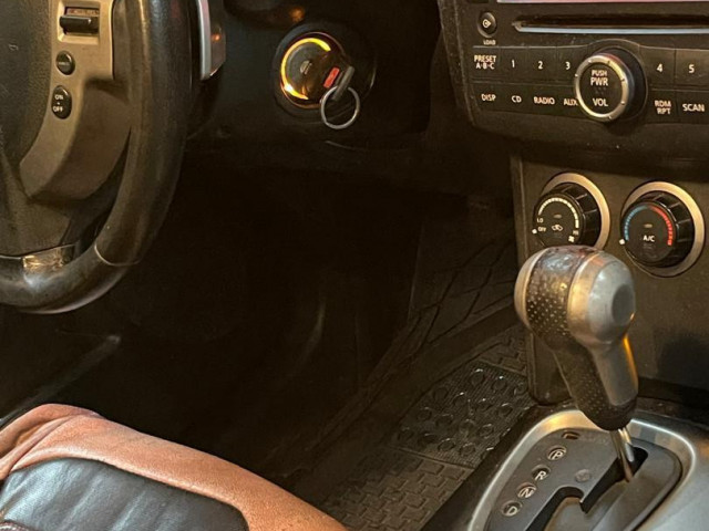 NISSAN ROGUE, Voitures, Conakry