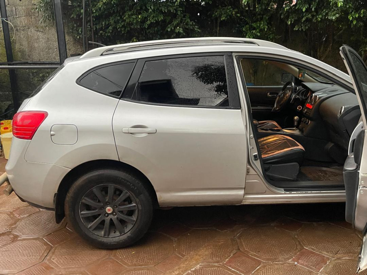 NISSAN ROGUE, Voitures, Conakry