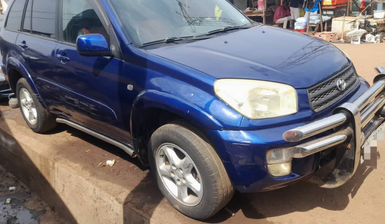 TOYOTA RAV4, Voitures, Conakry