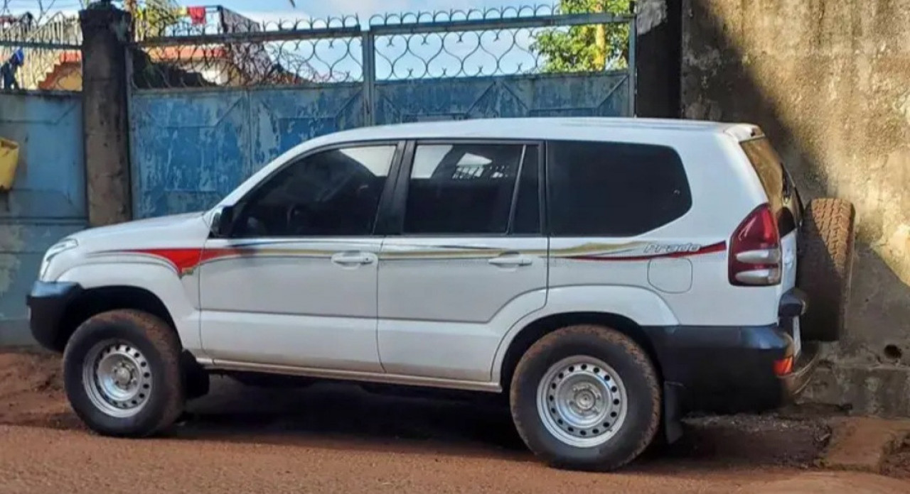 TOYOTA PRADO LAND CRUISER, Voitures, Conakry