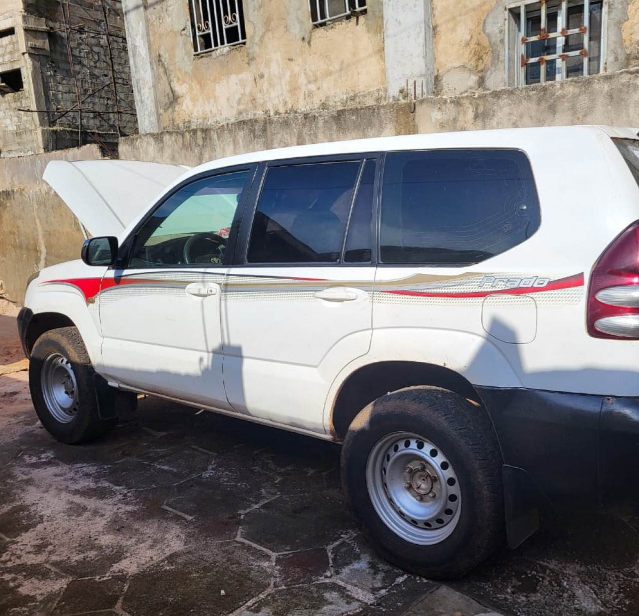 TOYOTA PRADO LAND CRUISER, Voitures, Conakry