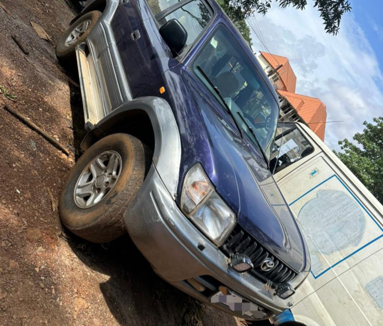 TOYOTA COROLLA LAND CRUISER, Voitures, Conakry