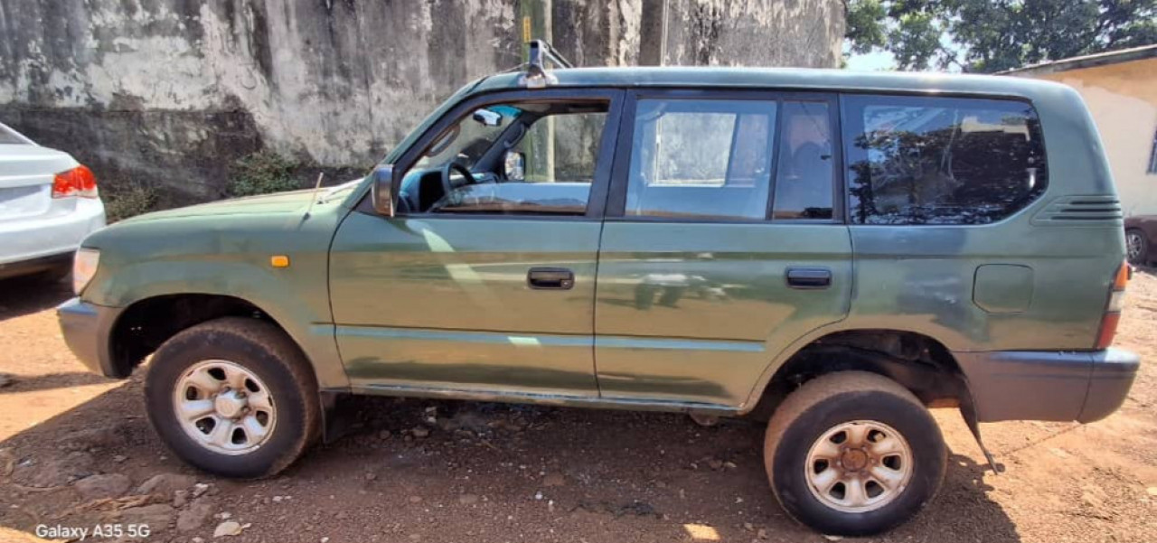 TOYOTA PRADO LAND, Voitures, Conakry