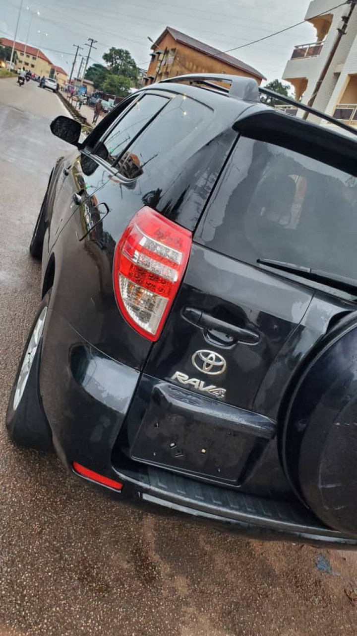 TOYOTA RAV4 SAYON CAMARA AUTOMATIQUE, Voitures, Conakry