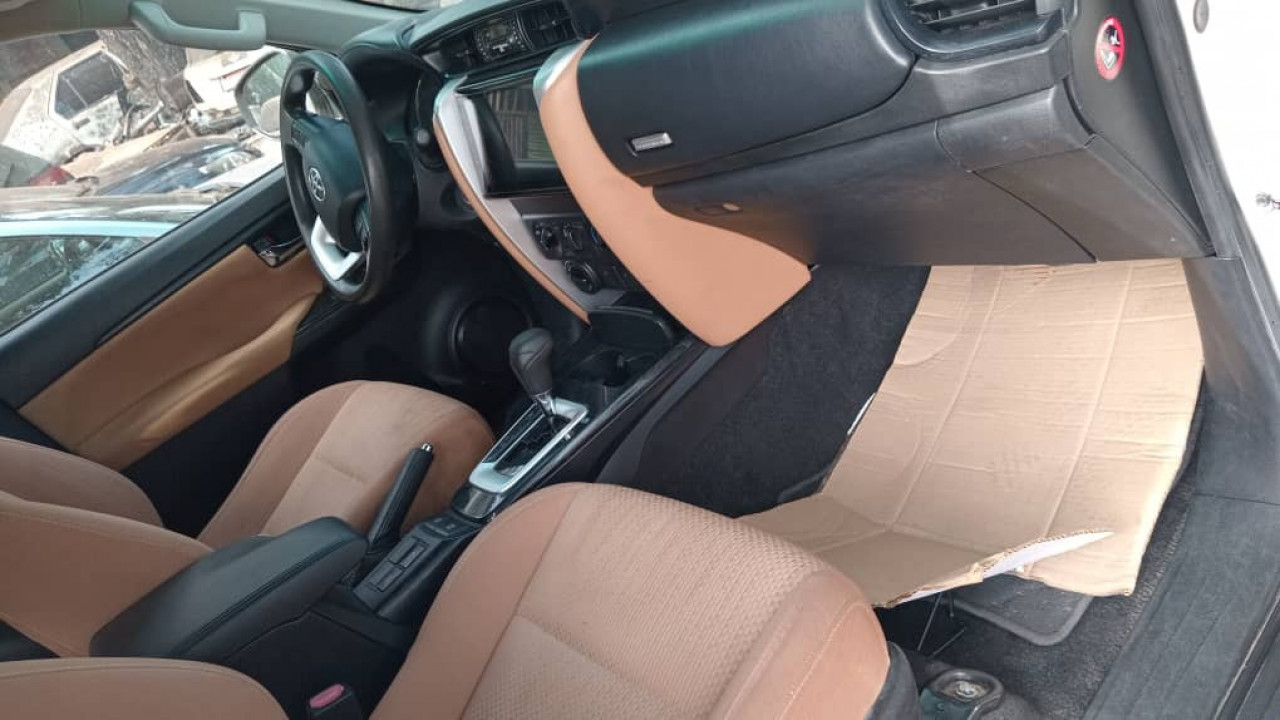 TOYOTA FORTUNER 2018, Voitures, Conakry