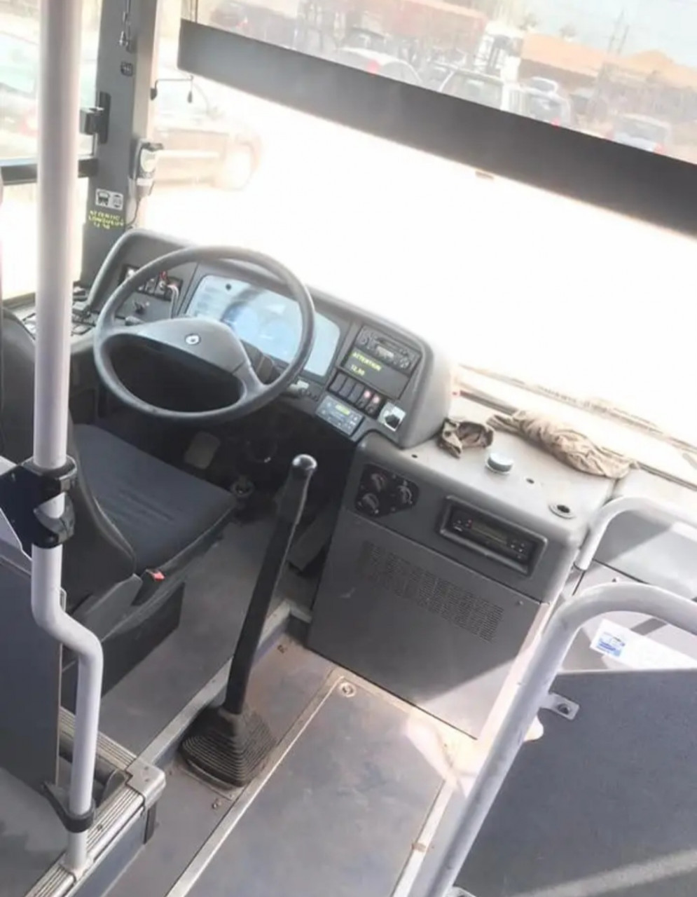 BUS IRISBUS ARES 70 PLACES, Camions - Autobus, Conakry