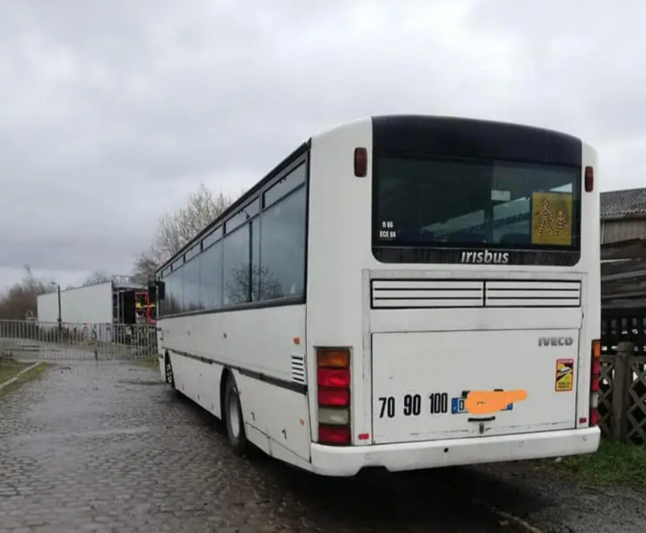 BUS IRISBUS RECREO, Camions - Autobus, Conakry