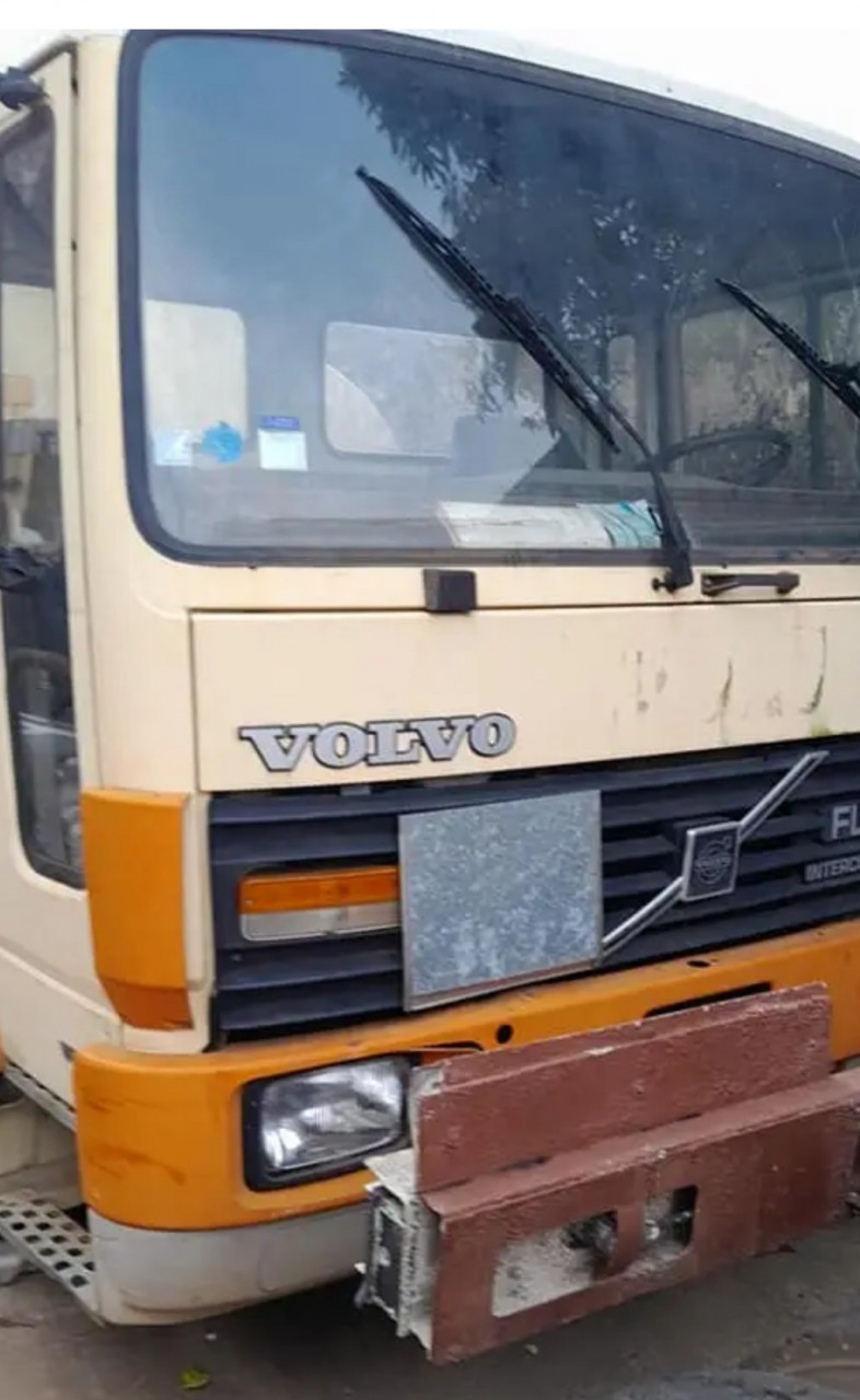 CITERNE VOLVO 14000 LITRES, Autres Véhicules, Conakry