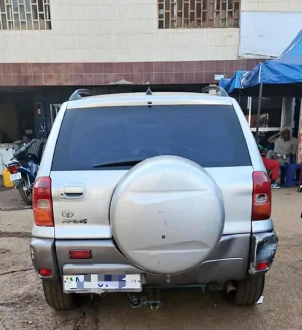 TOYOTA RAV4, Voitures, Conakry